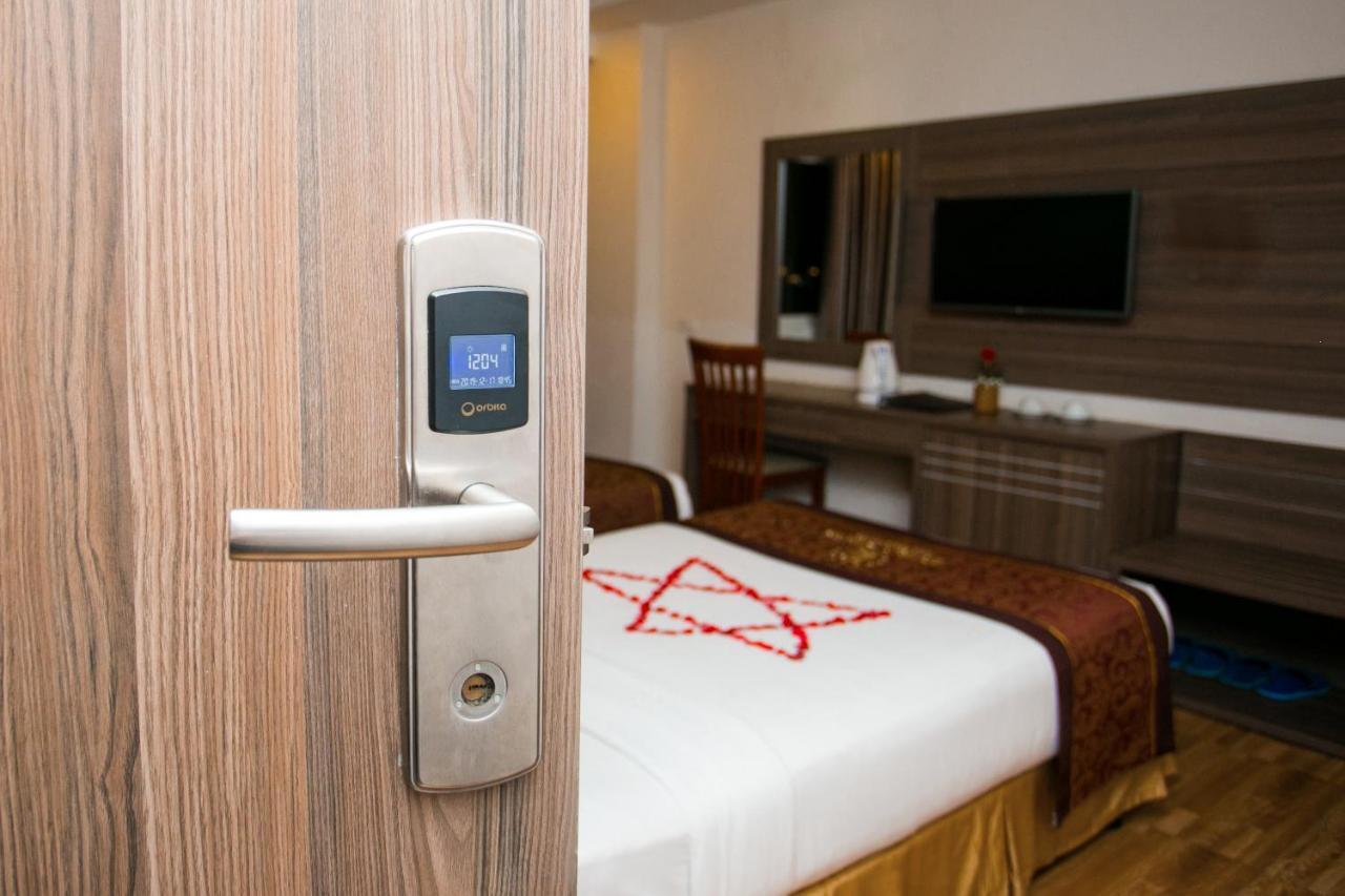 Euro Star Hotel Nha Trang Esterno foto